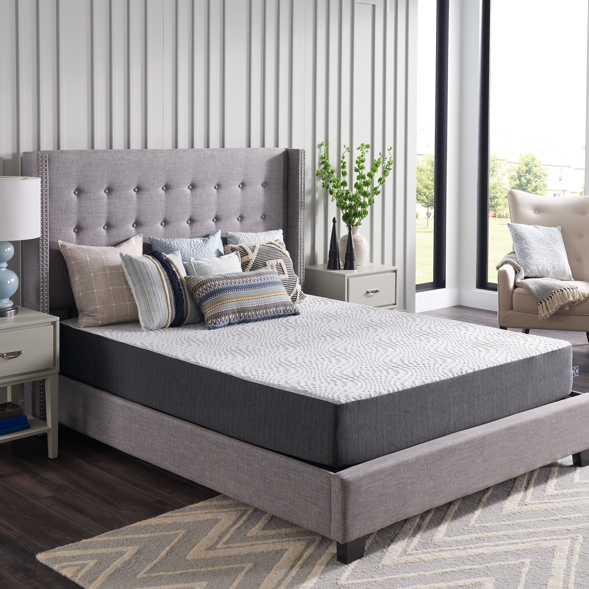 Essentials 10¡± Hybrid Mattress-in-a-Box, Queen